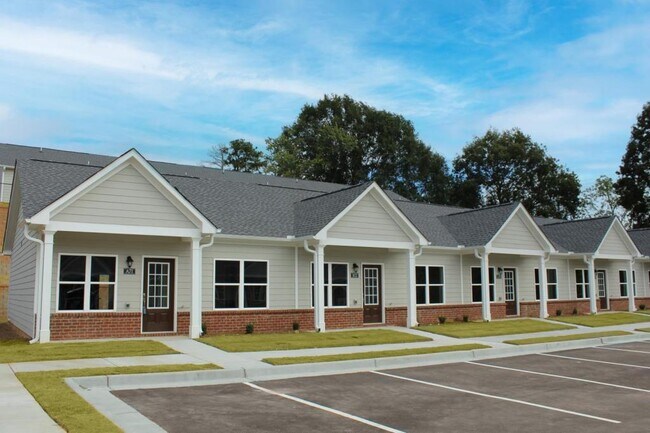 Foto del edificio - 401 Harvest Moon Ct