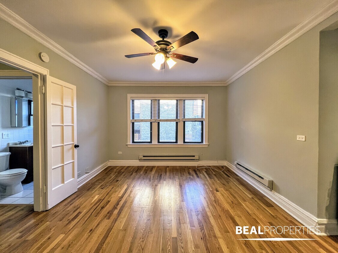 Foto principal - 4737 N Hermitage Ave