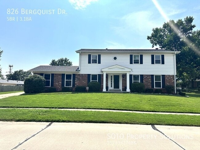 Foto del edificio - 826 Bergquist Dr