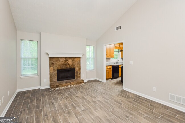 Foto del edificio - 65 Laurel Ridge Ct