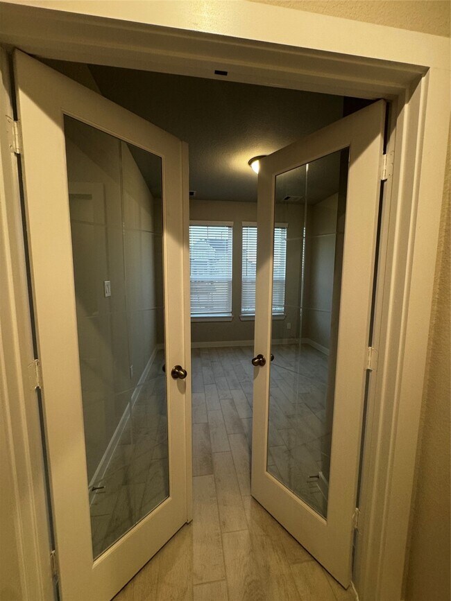 Foto del edificio - 3131 Boulder Rdg Dr