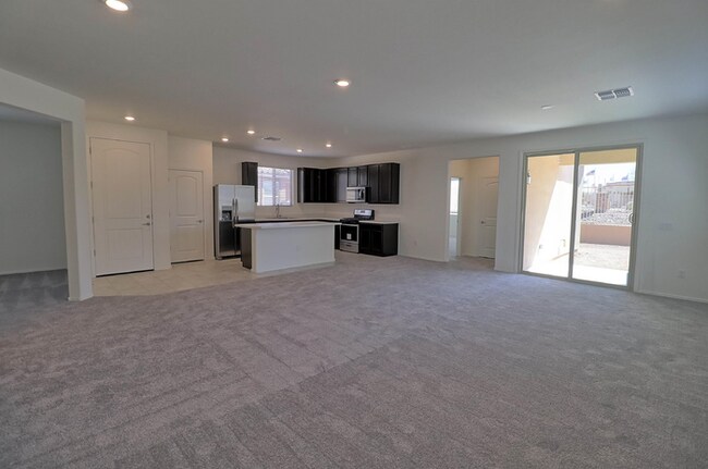 Building Photo - Almost New Rancho Sahuarita Home!