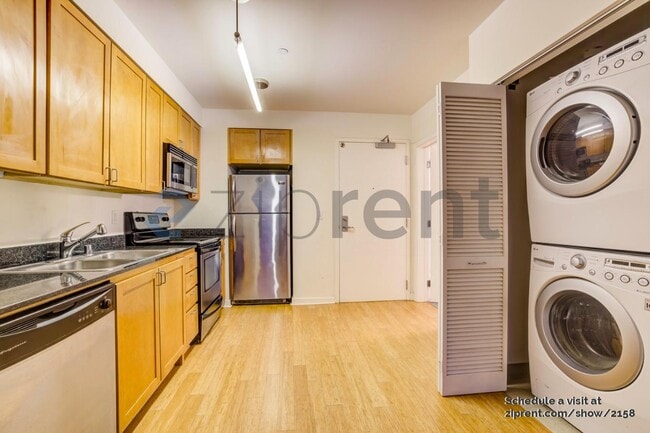 Building Photo - Unit 35