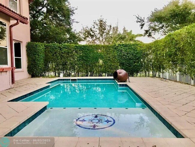 Foto del edificio - 22194 Braddock Pl