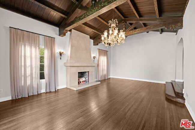 Foto del edificio - 208 S Rodeo Dr