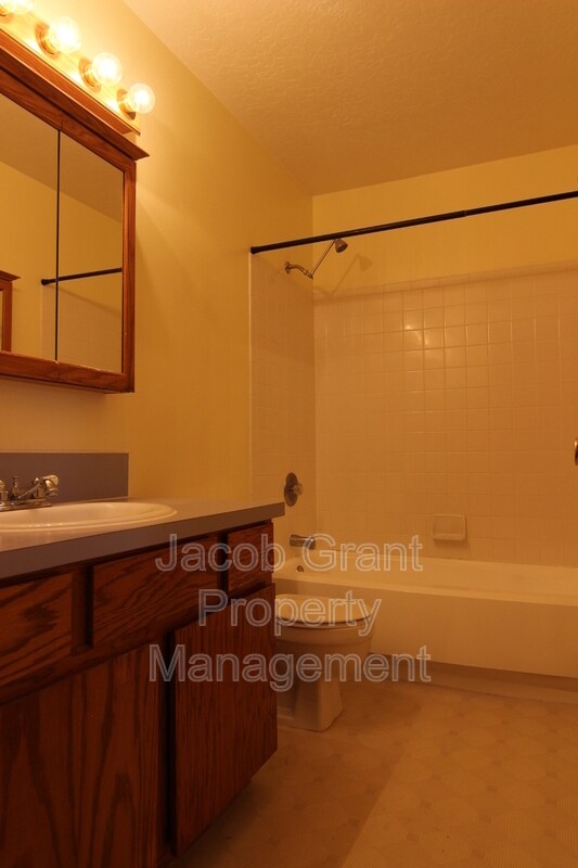Building Photo - 2135 Meppen Dr