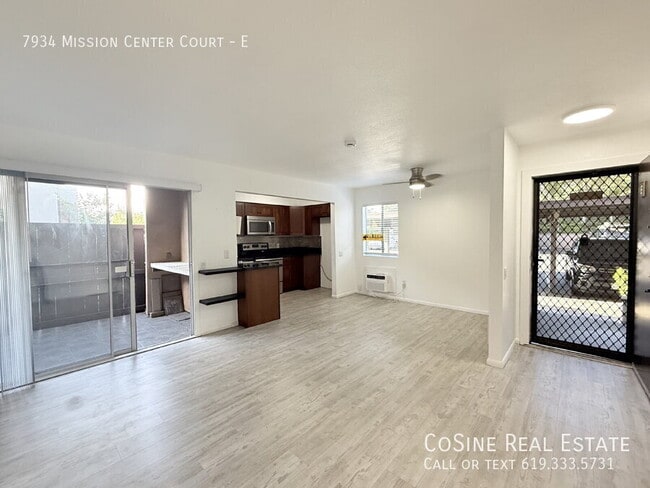 Building Photo - 7934 Mission Center Ct