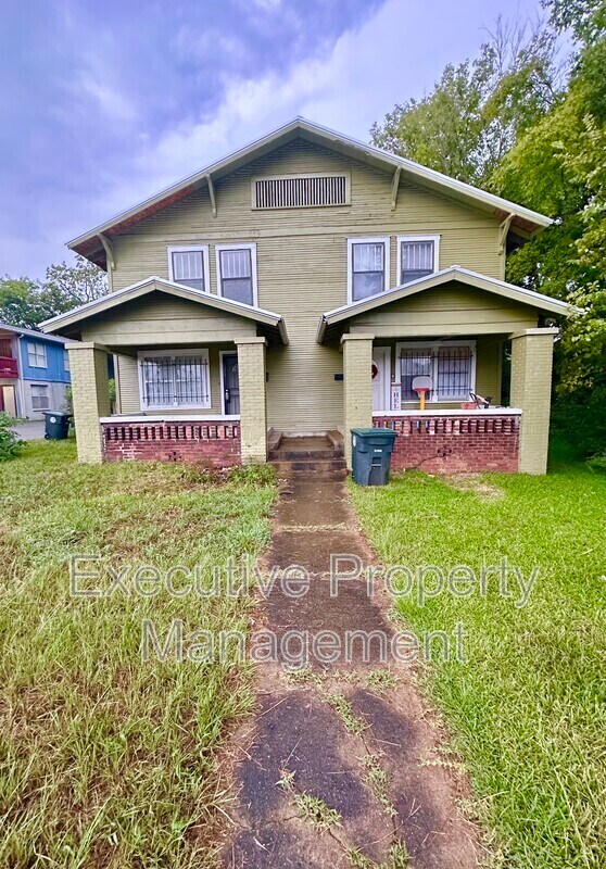 Foto principal - 2711 Avenue E