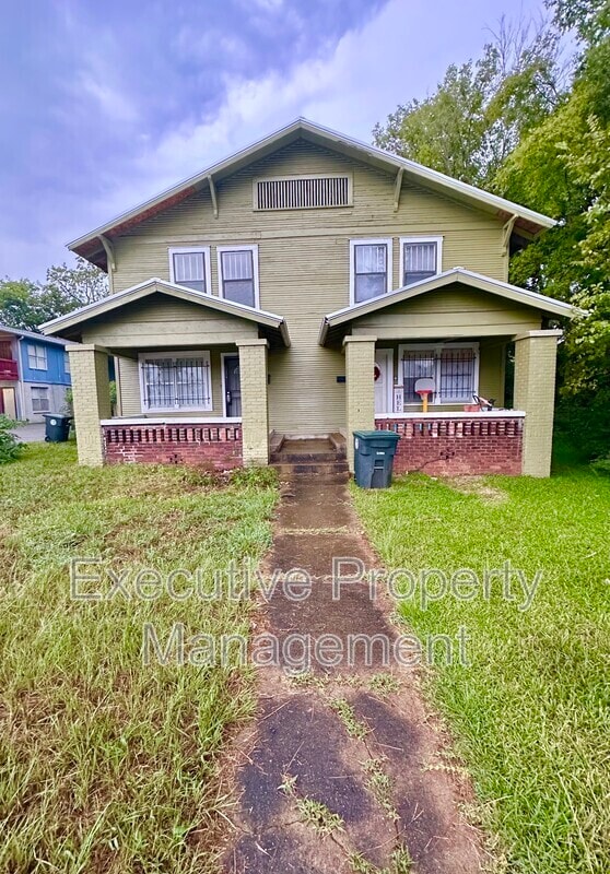 Building Photo - 2711 Avenue E