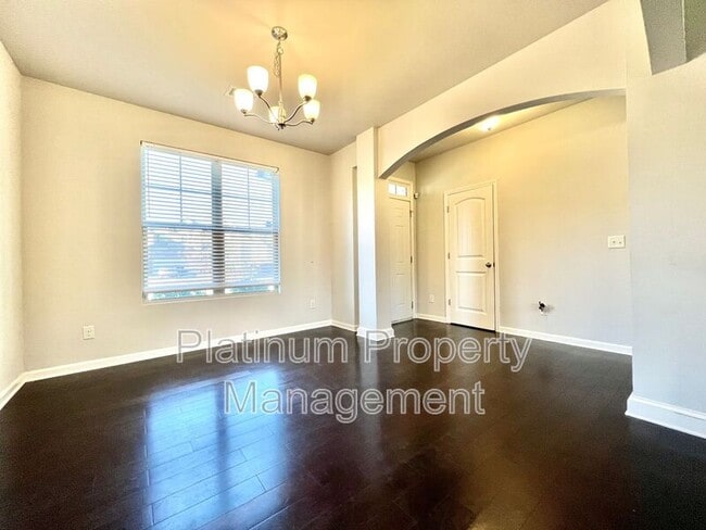 Building Photo - 4730 Brookwood Pl