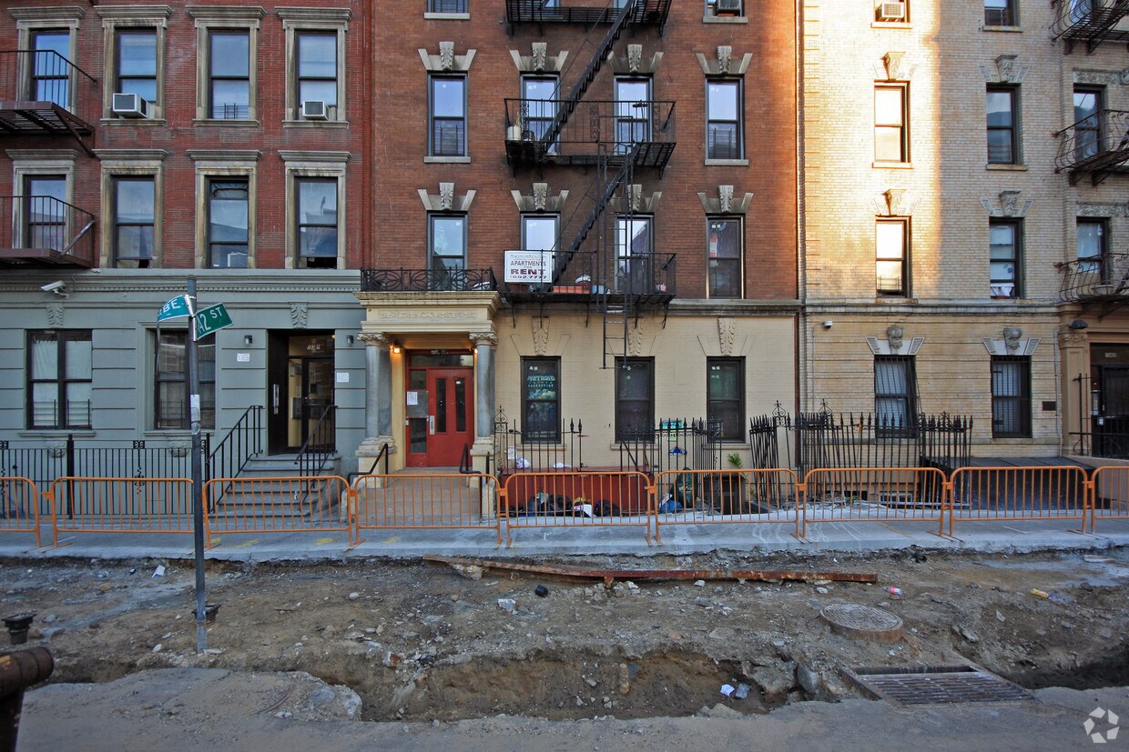 Building Photo - 141 Edgecombe Ave