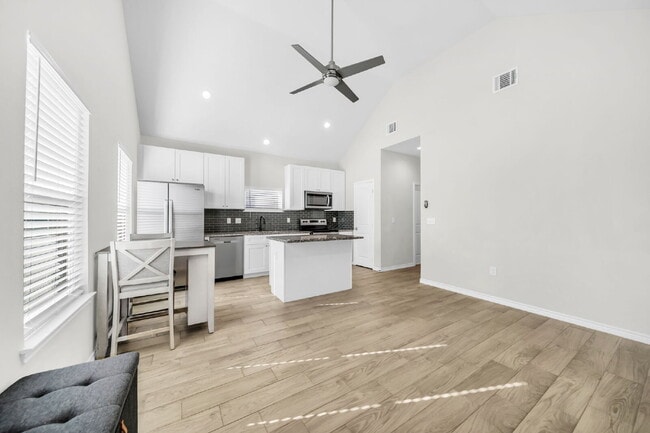 Building Photo - MOVE IN READY - Like NEW built in 2023, this 3 bedroom, 2  bath quaint home provides comfort and ...