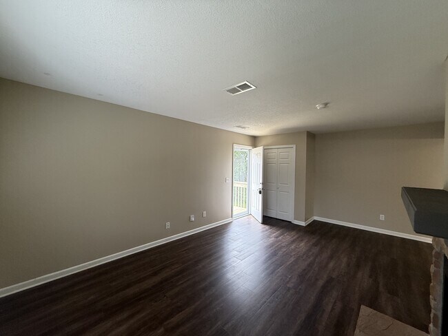 Foto del edificio - 8135 N Stoddard Ave