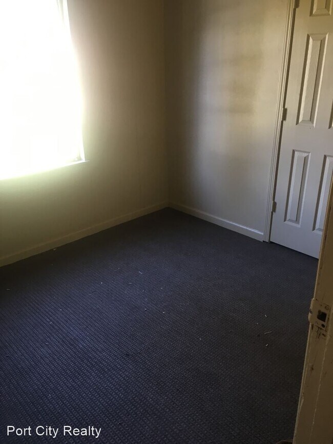 Building Photo - 3 br, 1 bath House - 1103 Shirley Ln