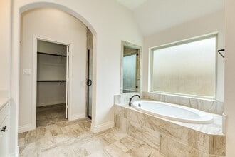 Building Photo - 10318 Granite Ct