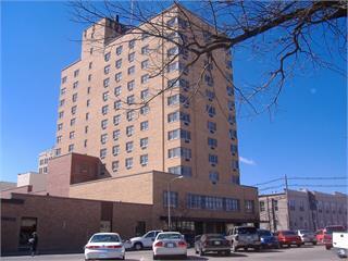 Primary Photo - 17 E 2nd Ave