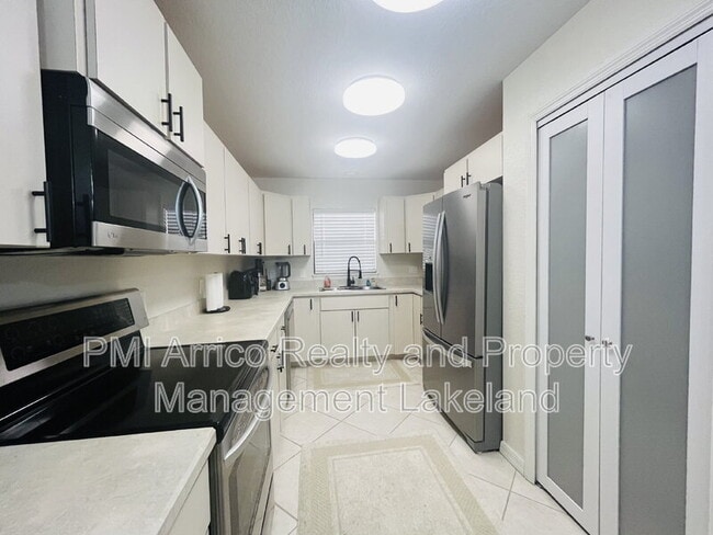 Building Photo - 3541 Harbor Cir NW