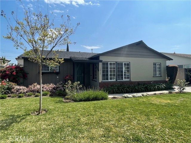 Foto del edificio - 10928 Wildflower Rd