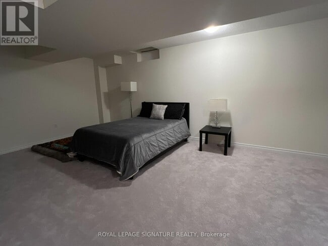 Building Photo - 2147 Hallandale St