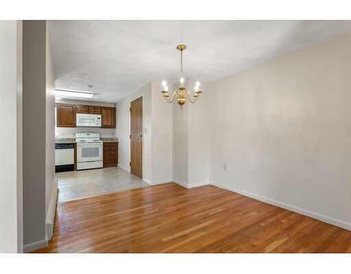 Building Photo - 23 Sagamore Way