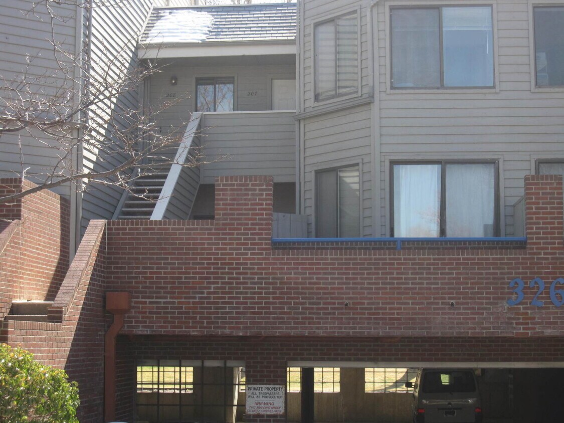 3260 47th St Unit 207, Boulder, CO 80301 Condo for Rent in Boulder