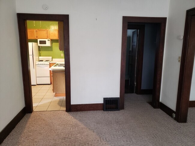 Foto del edificio - 719 S Grange Ave