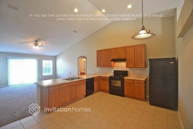Building Photo - 10351 Lancashire Dr S