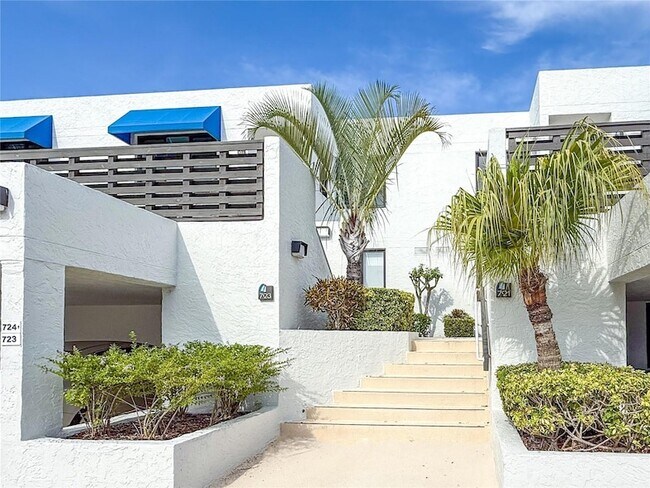 Foto del edificio - 724 Bayport Wy