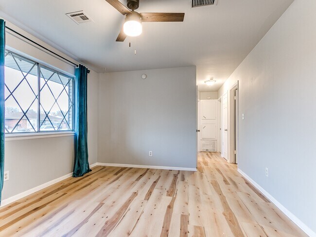 Foto del edificio - 940 SW 4th Pl