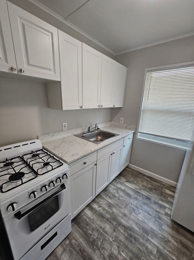 Building Photo - 529 Revere Rd