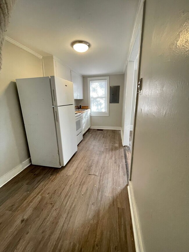 Photo - Navajo Apartment