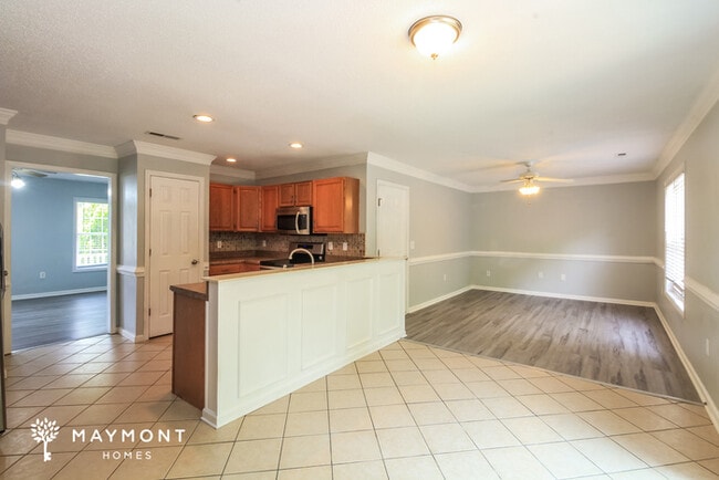 Building Photo - 491 Weymouth Ct