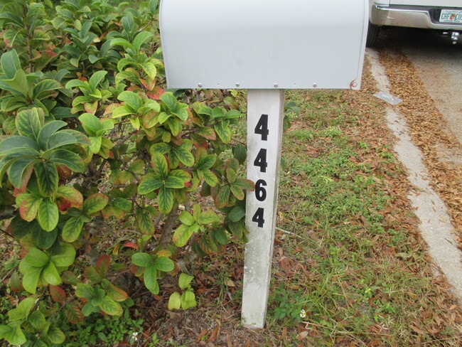 Building Photo - 4464 43rd Ave N St. Petersburg, FL 33714 W...