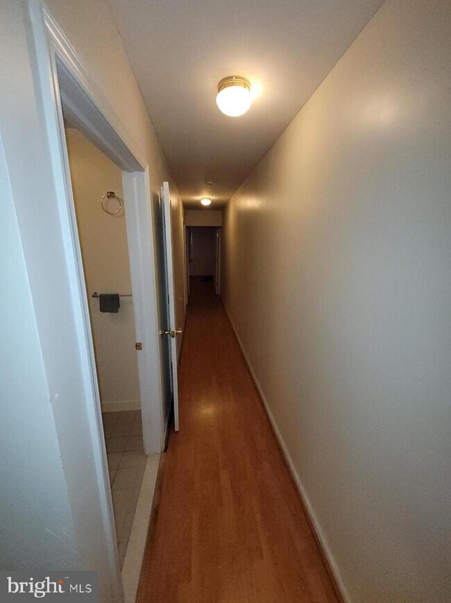 Foto del edificio - 803 N Preston St