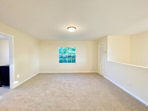 Building Photo - 5555 Garden Ave