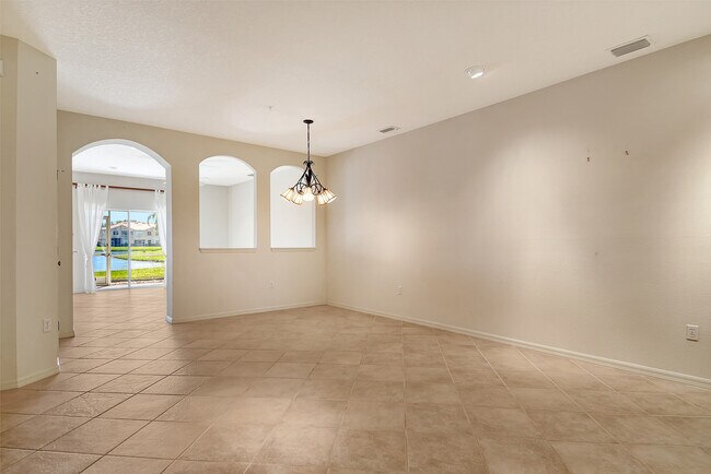 Foto del edificio - 3456 Parkridge Cir