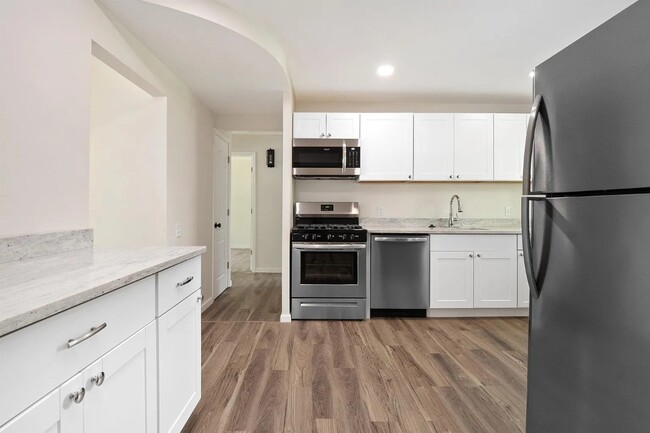 Building Photo - 1240 Mullanphy Ln