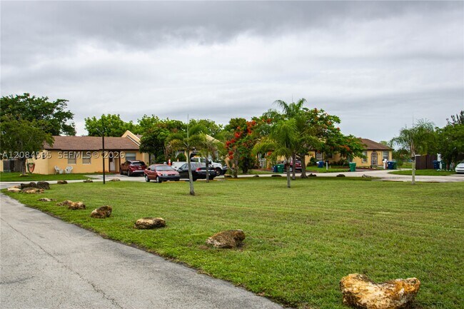 Foto del edificio - 3010 NW 204th Terrace