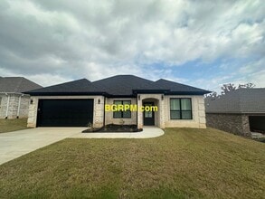 Building Photo - 1308 Prudence St