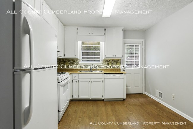 Foto del edificio - CHARMING 2b/2ba DUPLEX IN COLLEGE PARK!!