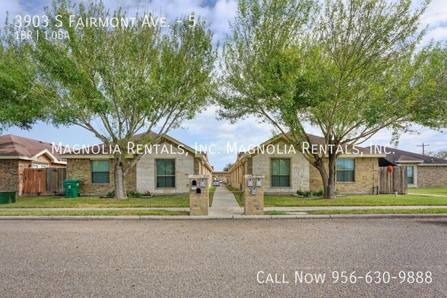 Building Photo - 3903 Fairmont Ave