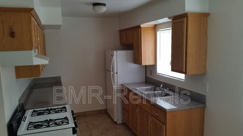 Primary Photo - 729 N Park Ave