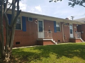 Building Photo - 2008 Jersey Ave