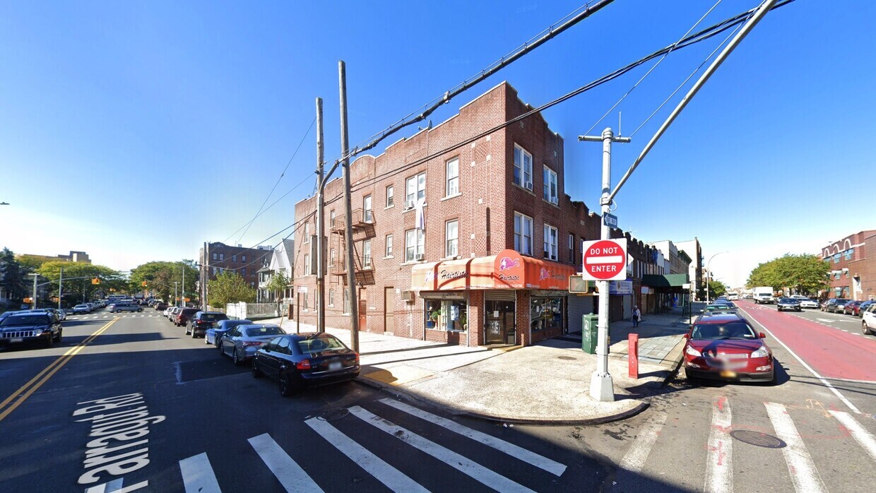 Primary Photo - 2919 Farragut Rd
