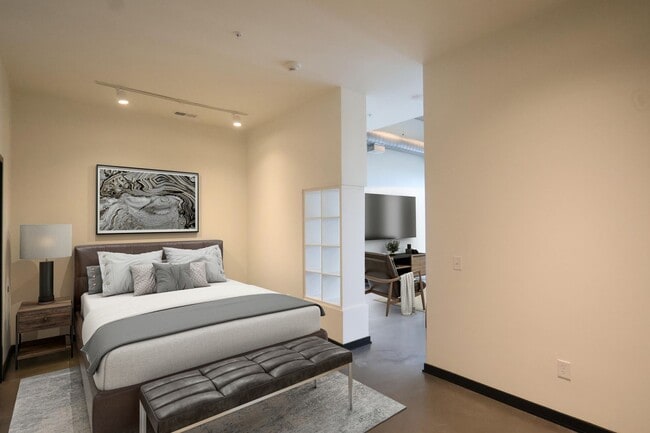 Interior Photo - Thirty Seven West Farnam