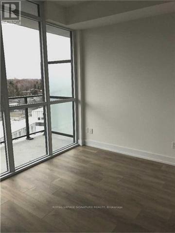 Photo du bâtiment - 128 Fairview Mall Dr