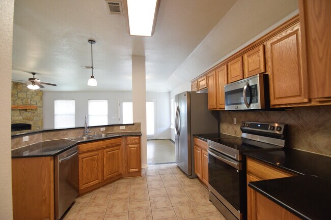 Foto del edificio - 8375 Shaw Rd