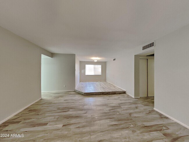 Foto del edificio - 5119 W Cortez St