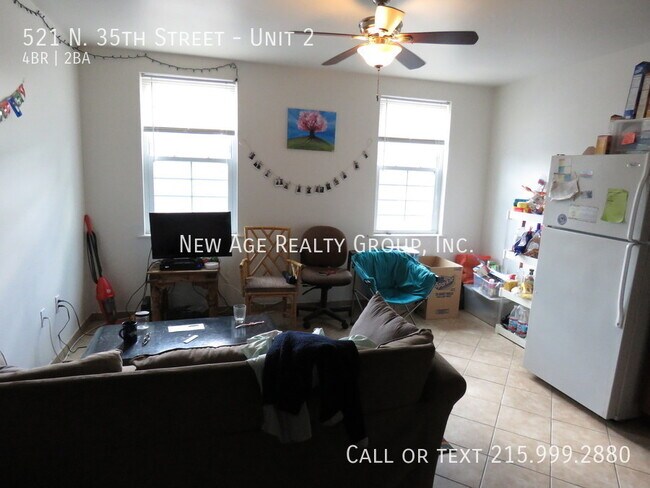 Building Photo - 4 bedroom, 2 bathroom at 35th & Spring Gar...