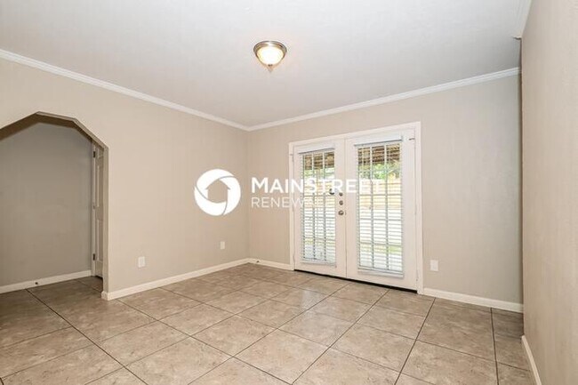 Building Photo - 3 Bedroom Pet-Friendly Home in Garland, TX with Main Street Renewal
